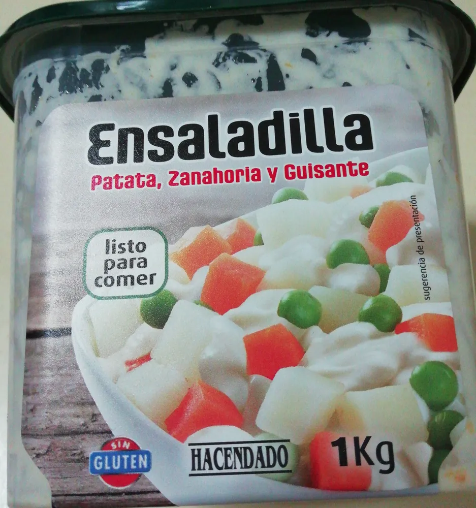 Ensaladilla de patata, zanahoria y guisante