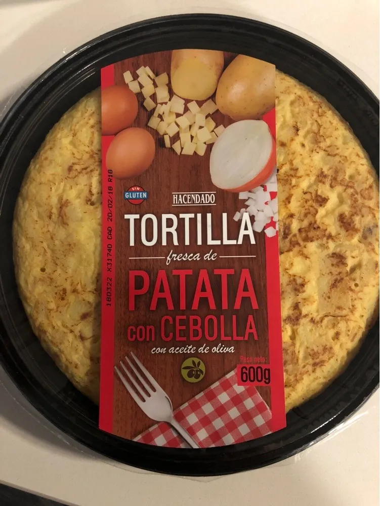 Tortilla fresca de patata con cebolla