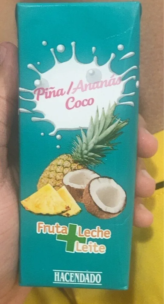 Fruta y leche piña coco