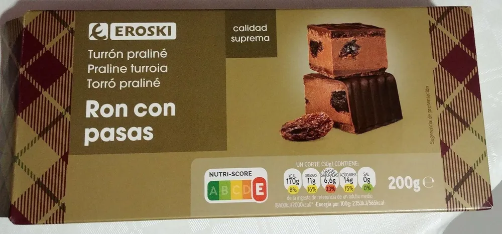 Turrón praliné ron con pasas