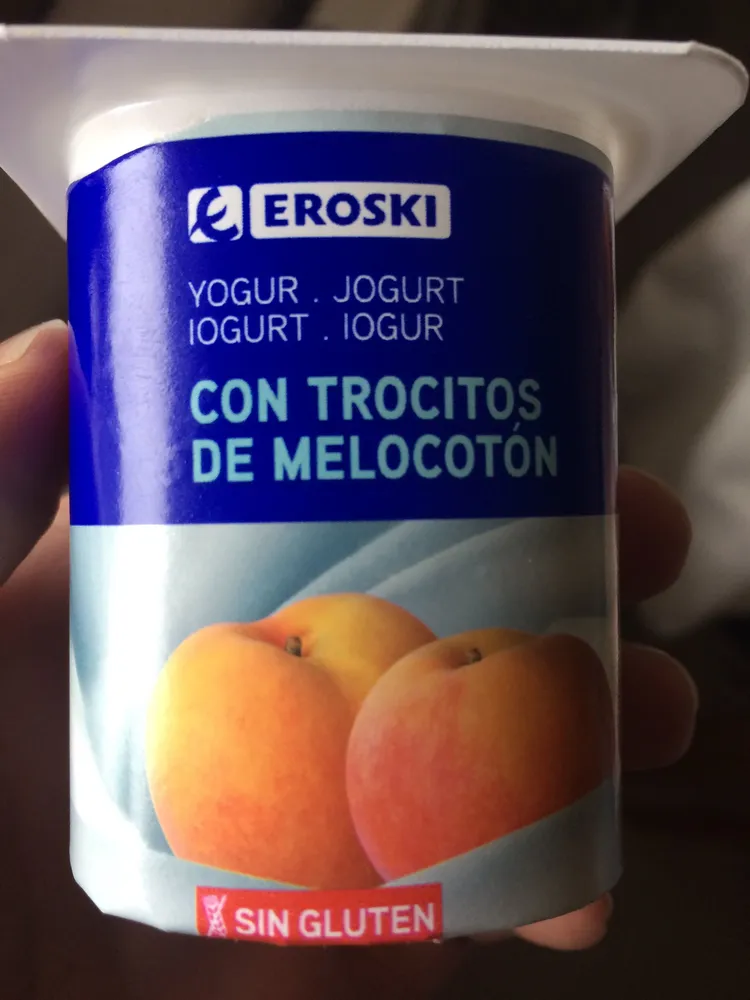 Yogur con trocitos de melocotón