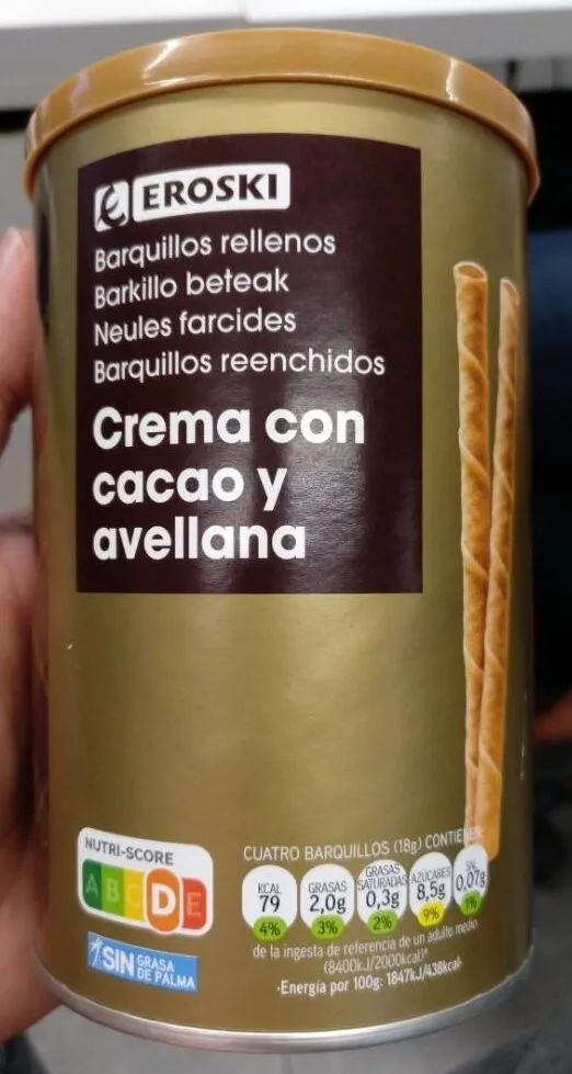 Barquillos rellenos crema con cacao y avellana