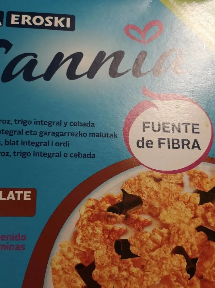 Copos de arroz, trigo integral y cebada con chocolate