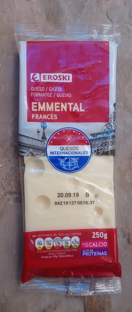 Queso emmental francés