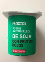 Postre de soja con frutos rojos
