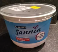 Queso fresco con trocitos de fresa
