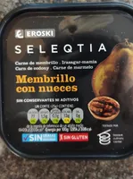 Membrillo con nueces