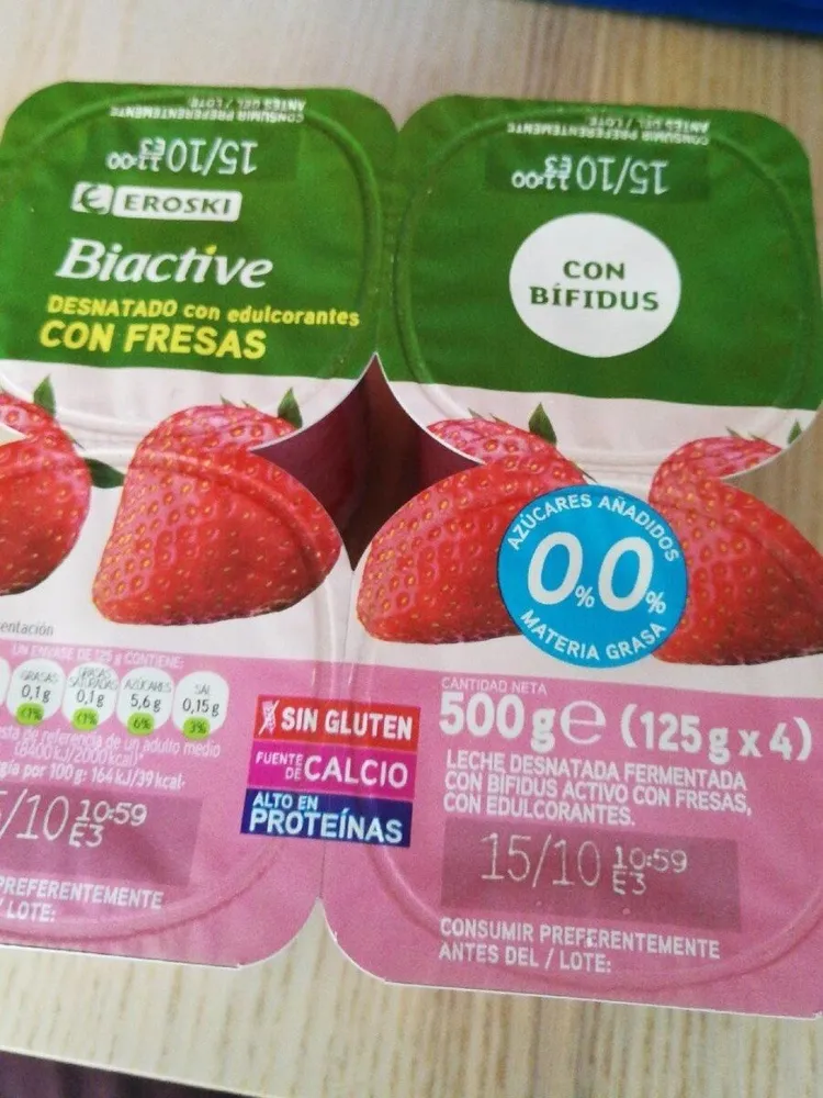Biactive desnatado con fresas