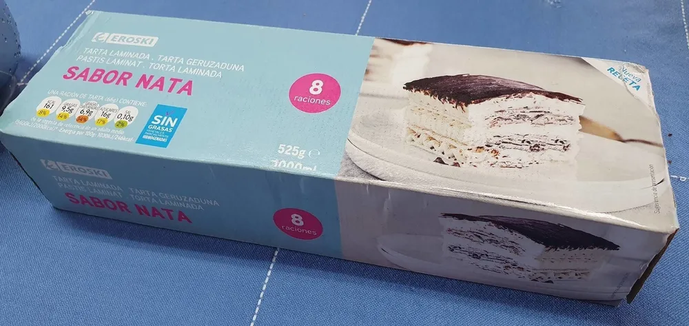 Tarta laminada sabor nata