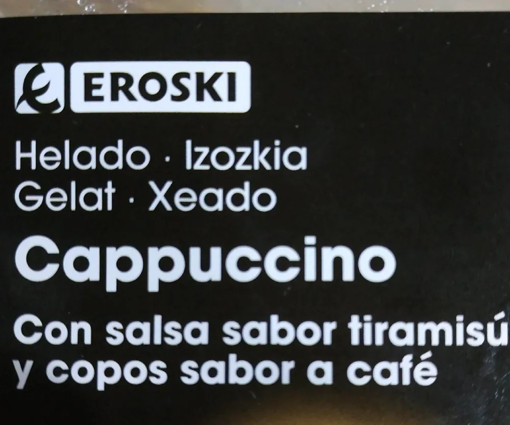 Helado cappuccino con salsa sabor tiramisú y copos sabor café