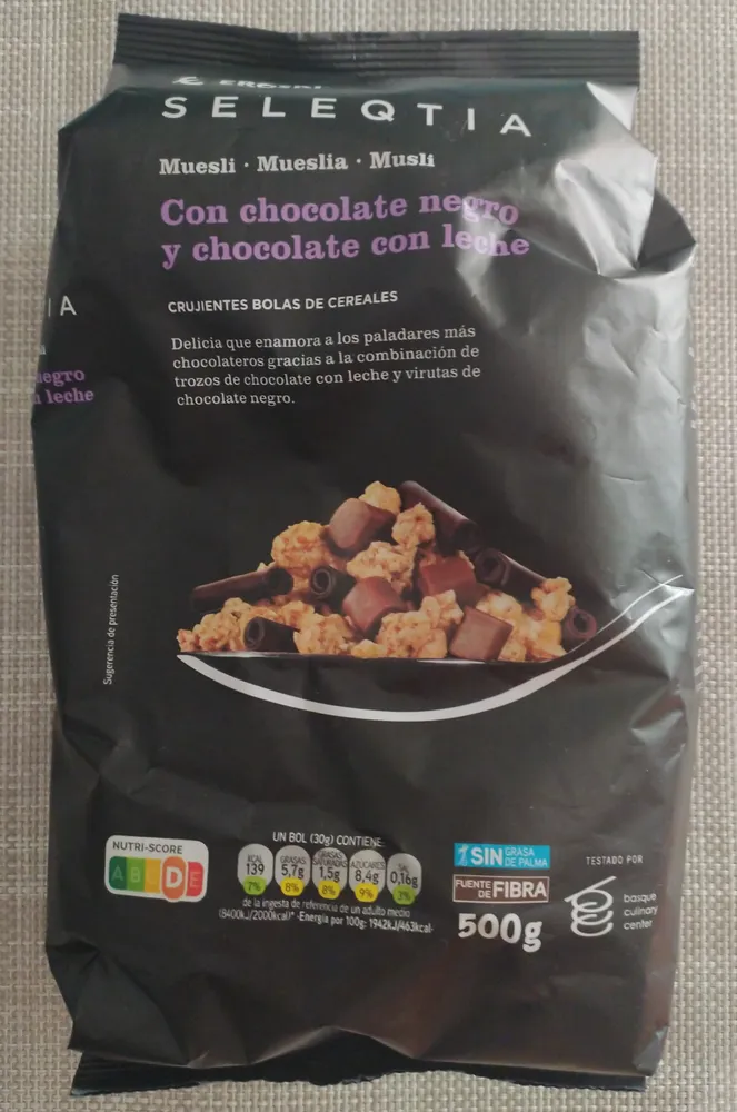 Muesli con chocolate negro y chocolate con leche