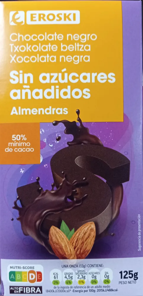 Chocolate negro sin azúcares con almendras