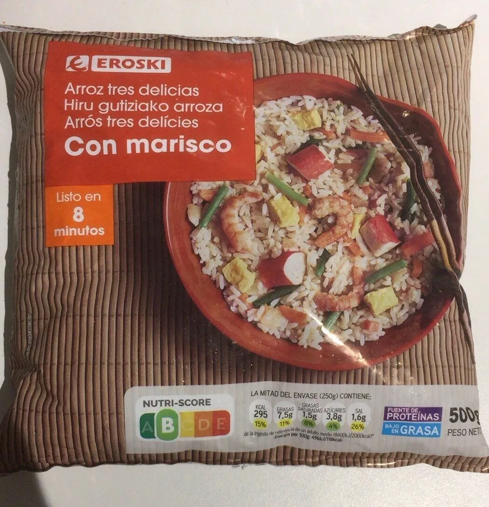 Arroz tres delicias con marisco