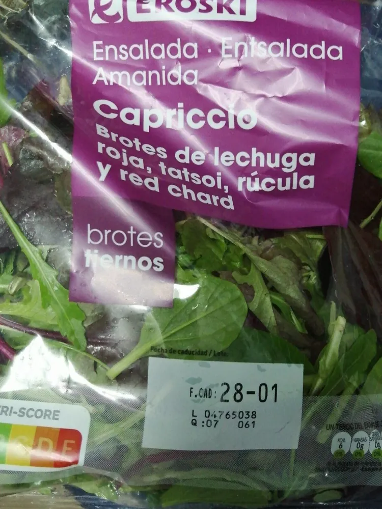 Ensalada capriccio brotes tiernos