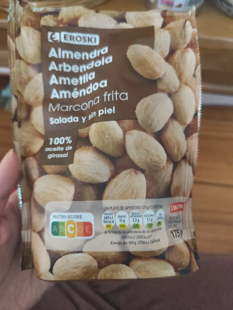 Almendra Marcona frita salada y sin piel
