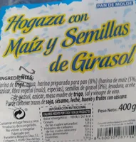 Hogaza con maíz y semillas de girasol