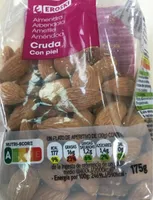 Almendra cruda con piel