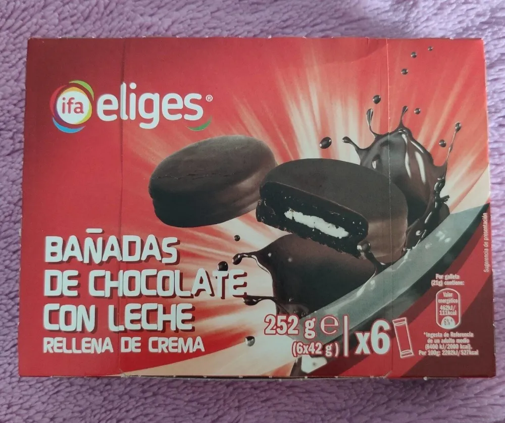 Galletas bañadas de chocolate con leche rellenas de crema