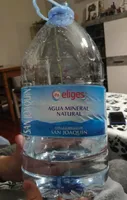 Agua mineral natural