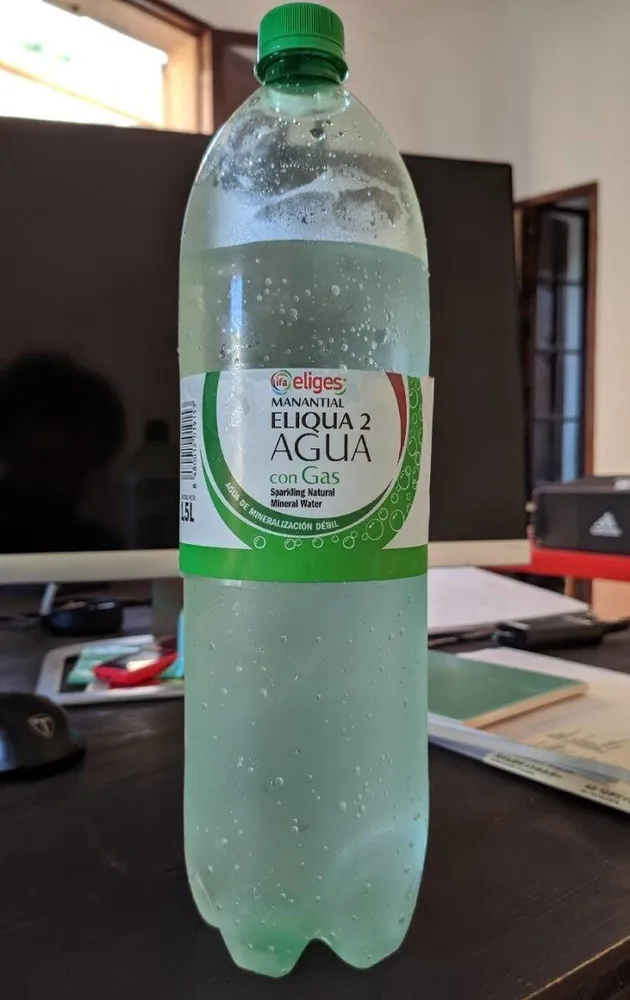 Agua con gas