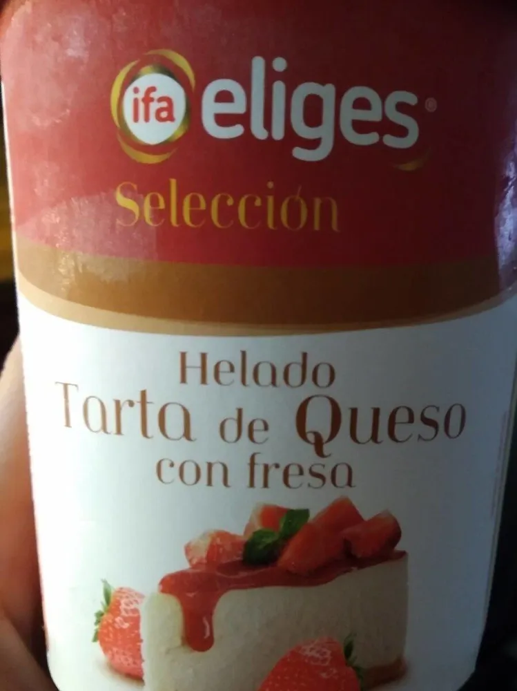 Helado tarta de queso con fresa
