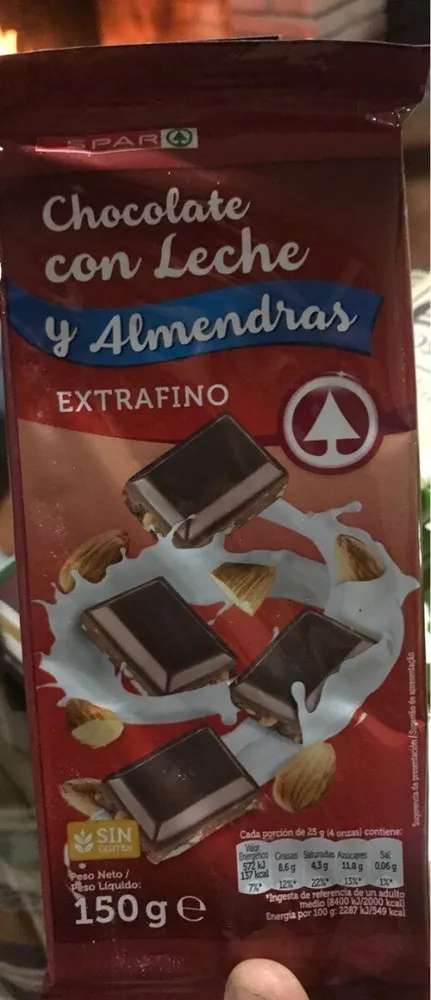 Chocolate con leche y almendras