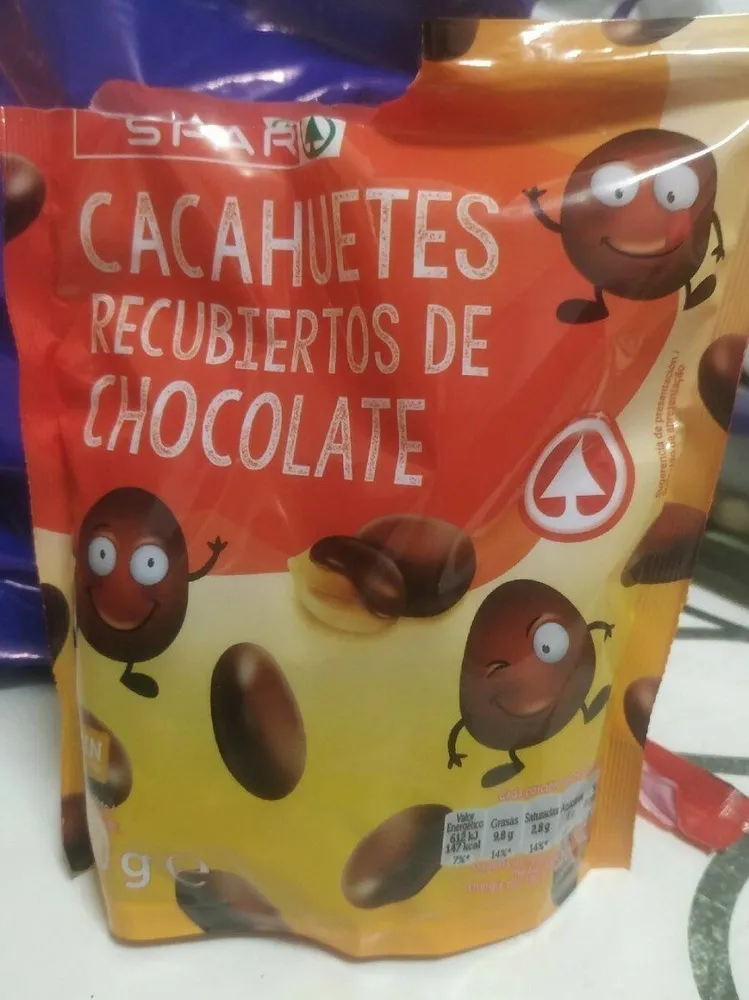 Cacahuetes recubiertos de chocolate