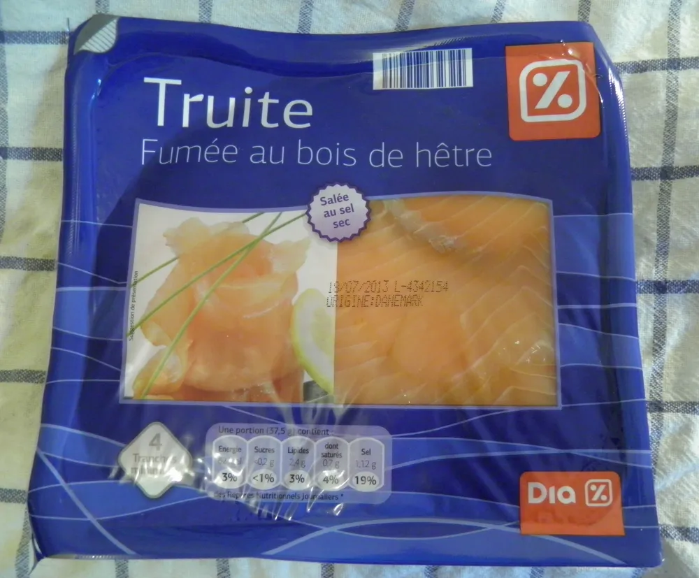 Truite fumée au bois de hêtre tranchée