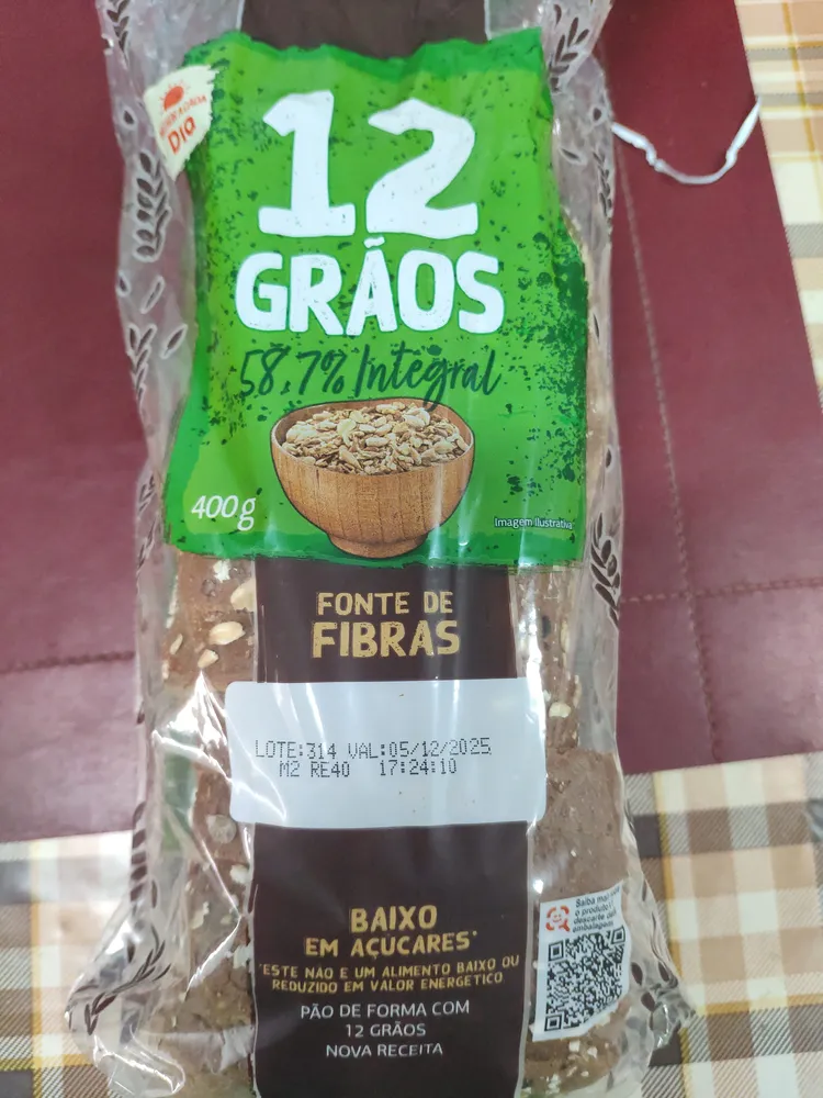 Pão de forma com 12 grãos