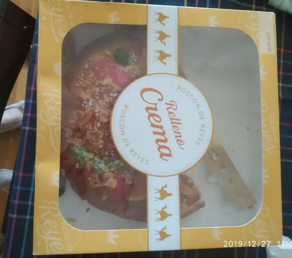 Roscón de reyes relleno de crema