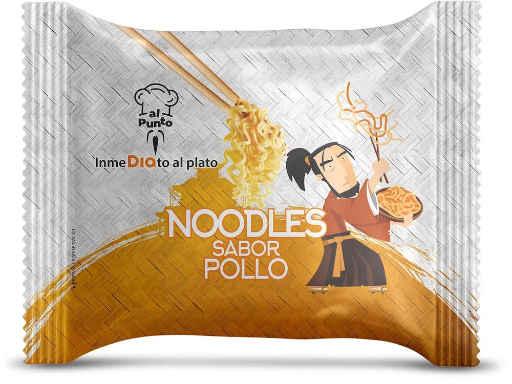 Fideos chinos de pollo