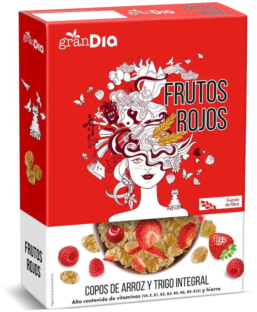 Cereales copos de arroz y trigo integral con frutos rojos