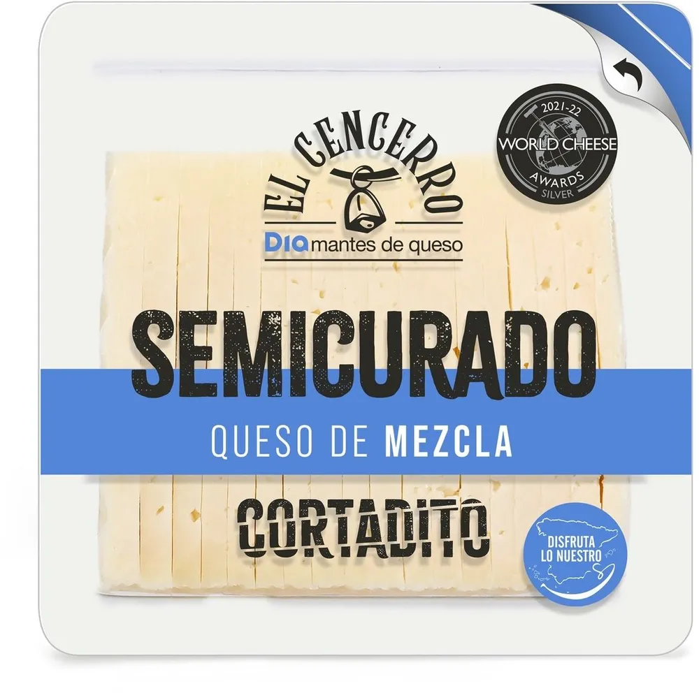 Queso semicurado cortado