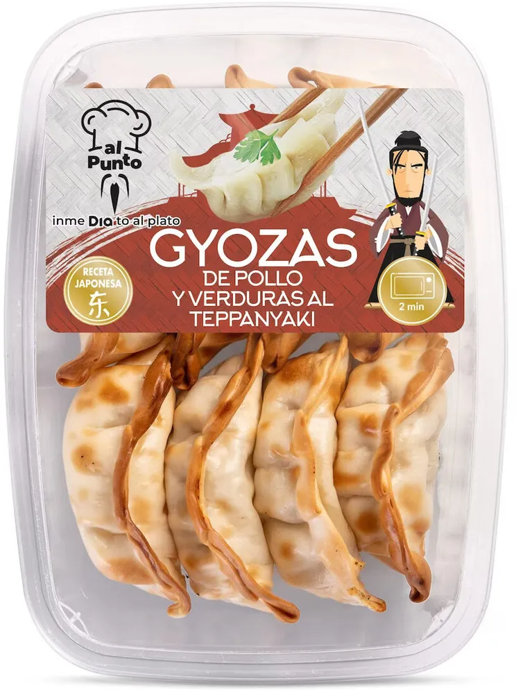 Gyozas rellenas de pollo y verduras