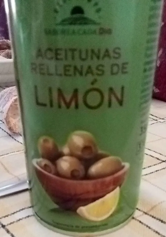 Aceitunas rellenas de limón
