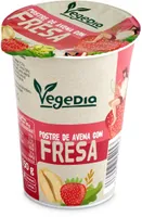 Postre de avena con sabor a fresa