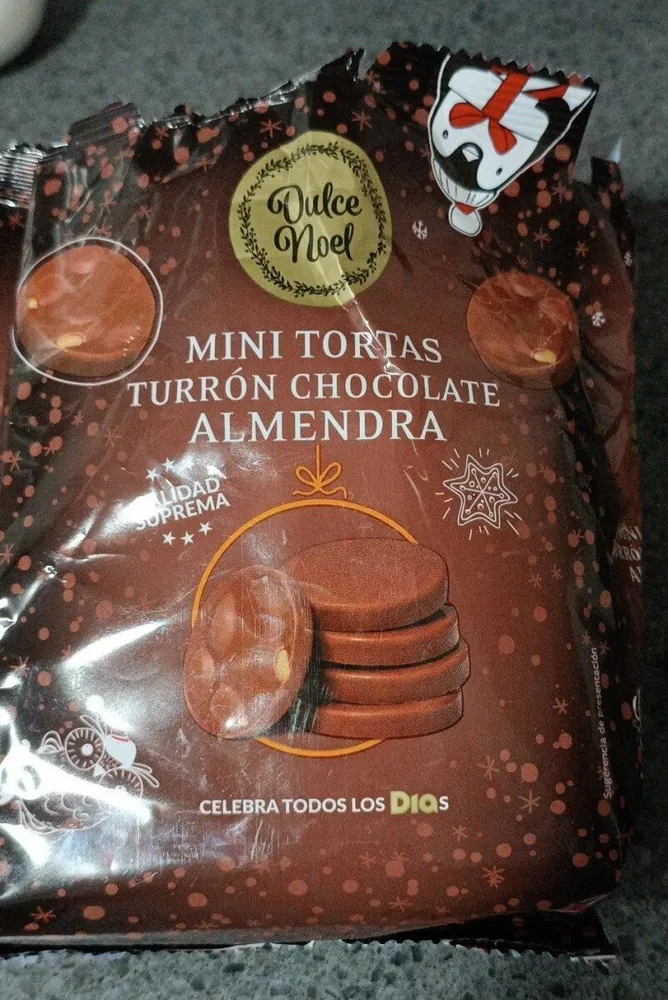 MINI TORTAS TURRÓN CHOCOLATE Y ALMENDRA