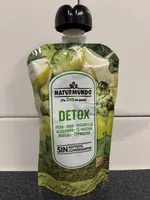 Detox pera, uvas, chlorella, alcachofa, té matcha, brócoli y espinacas