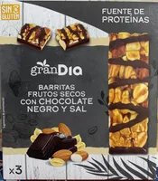Barritas de frutos secos con chocolate negro y sal