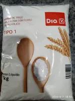 Farinha de trigo enriquecida com ferro e ácido fólico