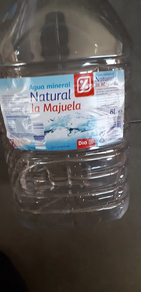 Agua mineral natural - Fuente Primavera o La Majuela