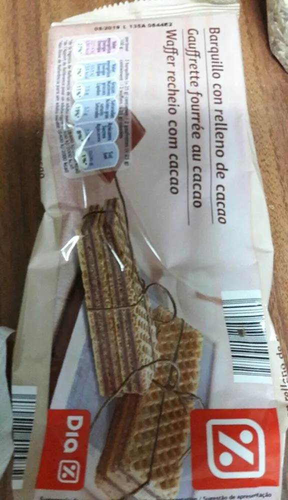 Barquillo con relleno de cacao