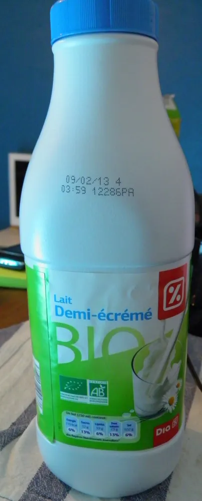 Lait demi-écrémé Bio Dia