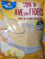 Sopa de ave con fideos