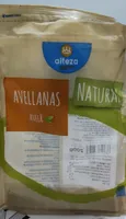 Avellana sin cáscara cruda