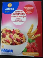 Cereales integrales con frutas rojas