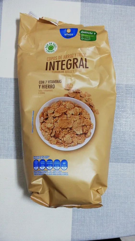 Copos de arroz y trigo integral