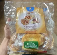 Croissants rellenos de crema de cacao y avellanas