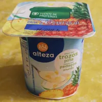 Yogur con trozos de piña