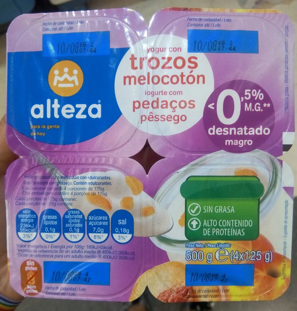 Yogur con trozos de melocotón